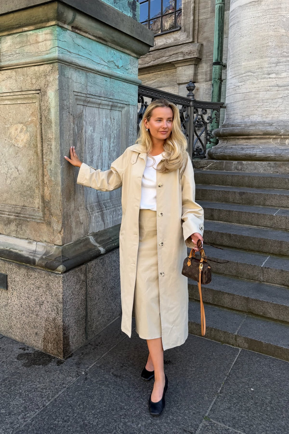 Odalfaire Pleated Trench Coat